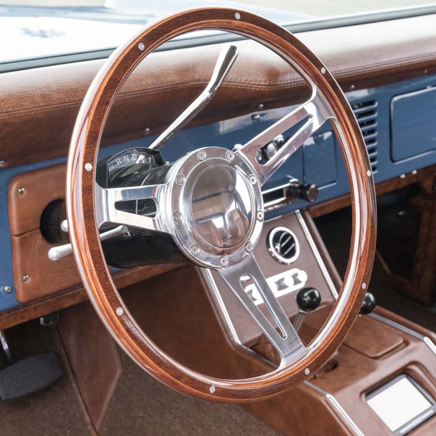 Early Bronco Custom Steering Wheels